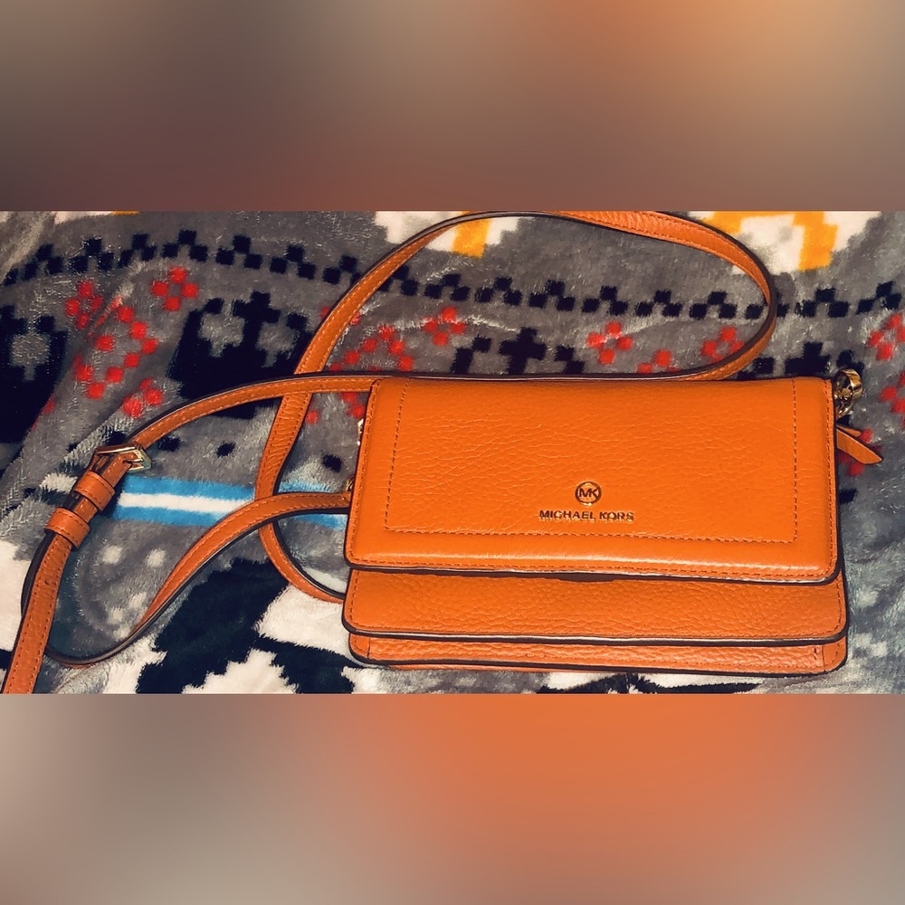 Michael Kors Jet Set Charm Small Phone Crossbody in Luggage Color